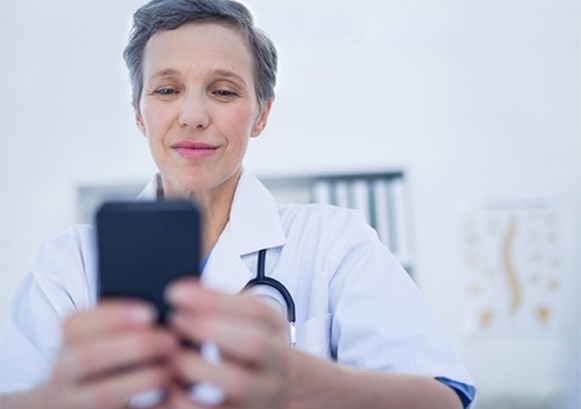 Doctor watch her phone