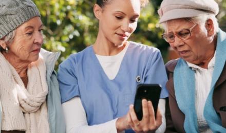 How Communications Solutions Improve Healthcare CX header
